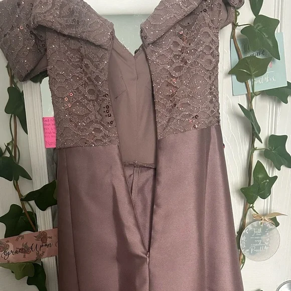 Brown Dress - Picture 3 of 3